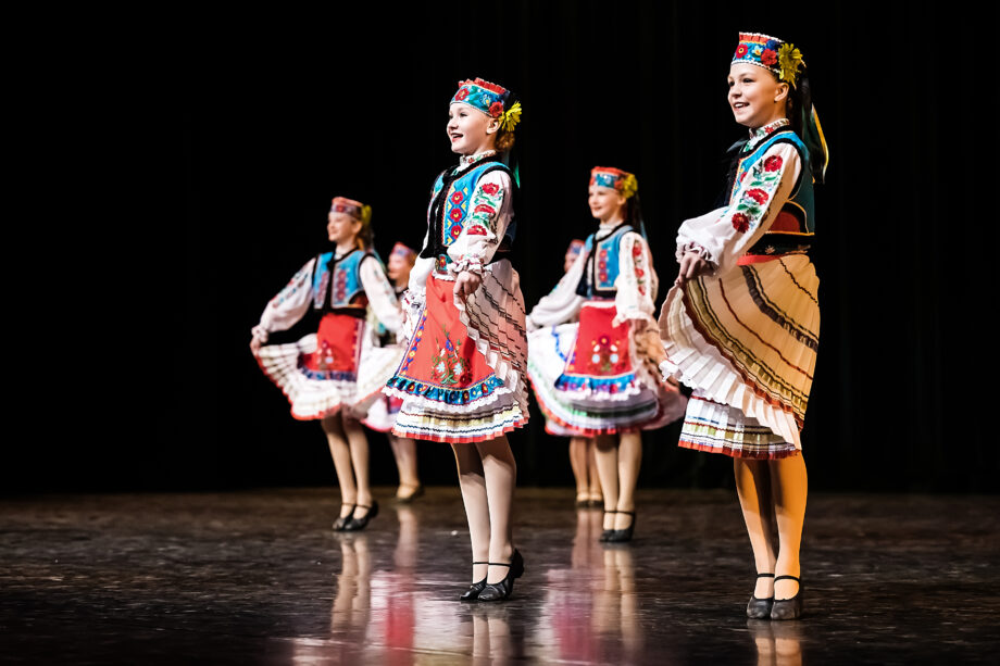 Help Newcomers Dance in Canada - Shumka | Canada's Ukrainian Shumka Dancers